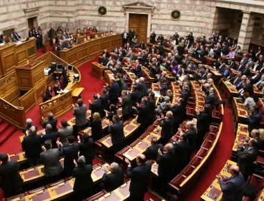 «Έβγαζα 7.000 ευρώ το μήνα σαν βουλευτής- Τώρα μένω στο ενοίκιο και φοράω τα παλιά μου ρούχα»